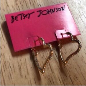 Betsey Johnson Gold & Diamond Heart Shaped Hoops Never Worn Costume Jewelry!